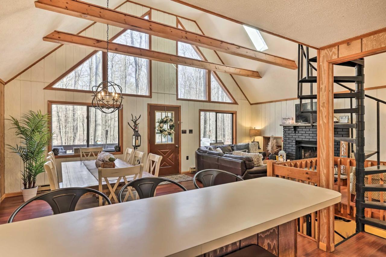 Holiday home Cozy Pocono Woodside Nest With Fire Pit! *